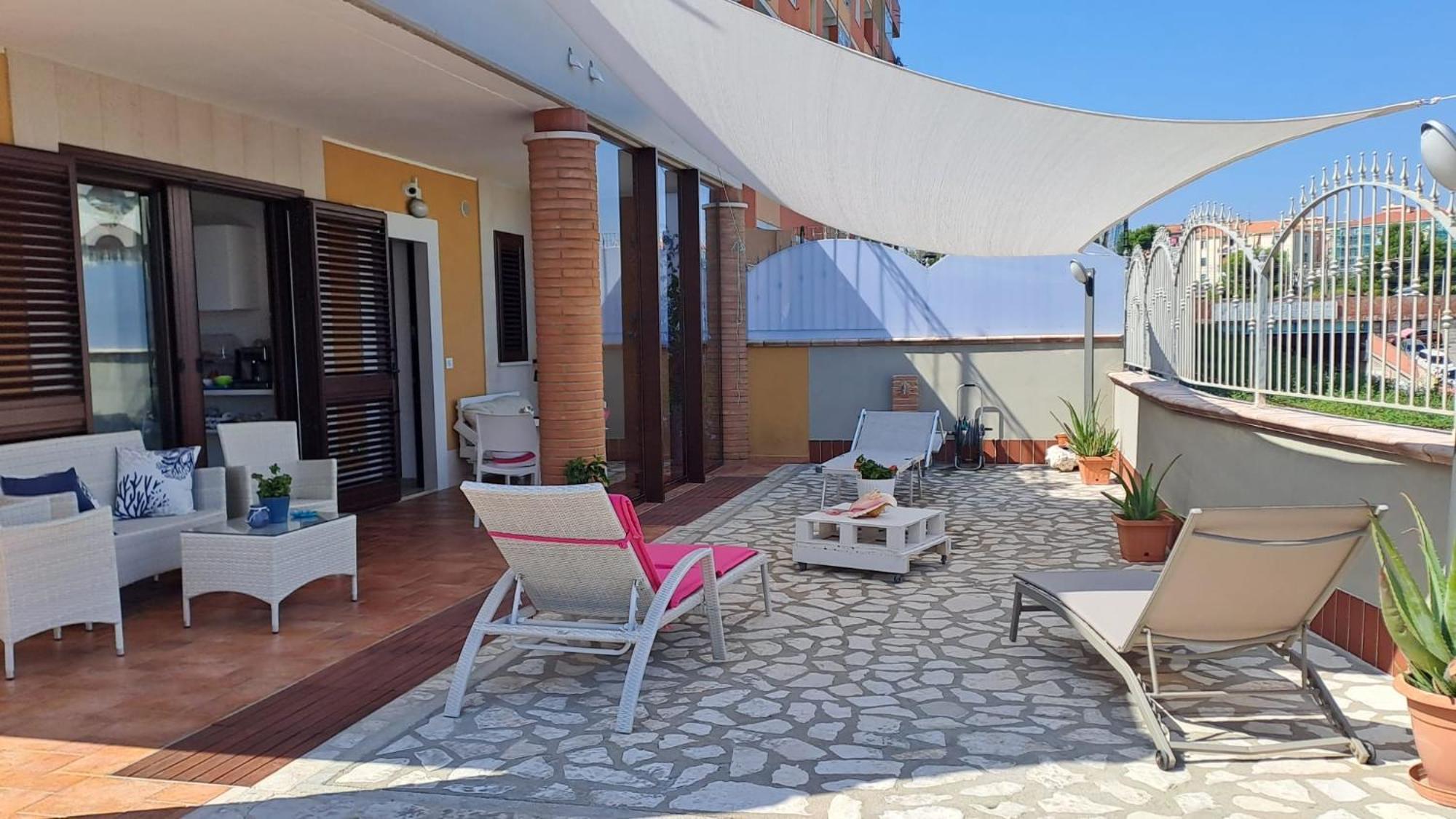 Tramonto Sul Mare Bed & Breakfast Termoli Exterior photo